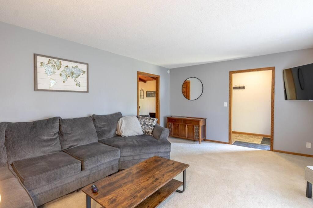 Family Home W/ 2 King, 2 Queen Beds + Game Room Bemidji Zewnętrze zdjęcie