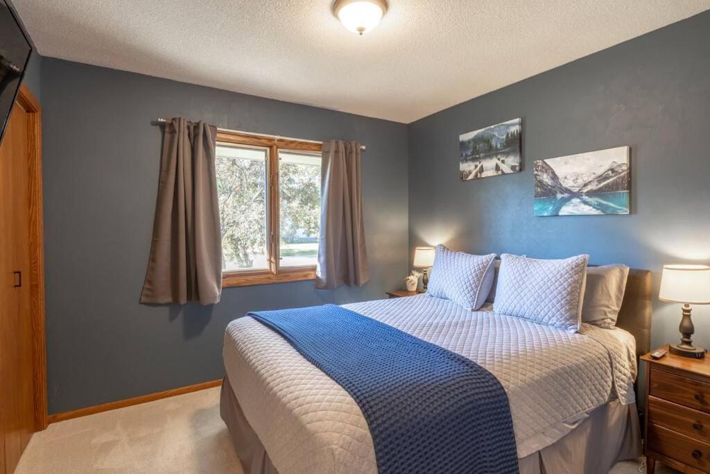 Family Home W/ 2 King, 2 Queen Beds + Game Room Bemidji Zewnętrze zdjęcie